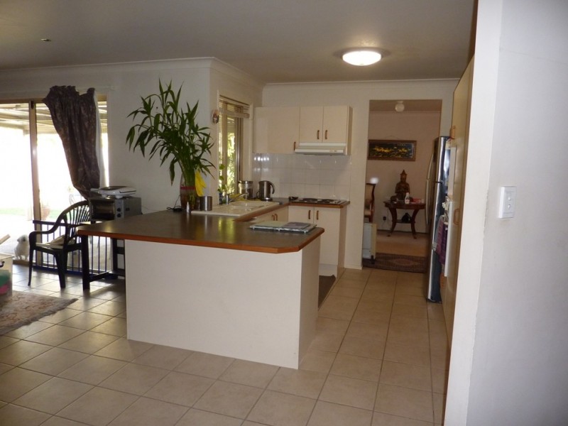 7 Dewick Court, Calamvale QLD 4116