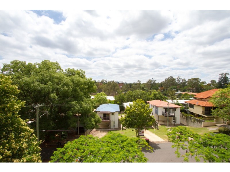 9/77 Warren Street, St Lucia QLD 4067