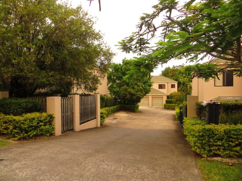 5/72 Imperial Parade, Labrador QLD 4215