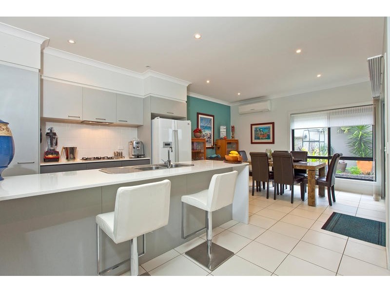 104/16 Surbiton Court, Carindale QLD 4152