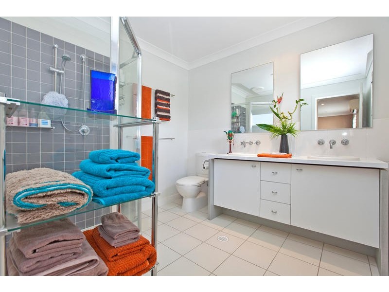 104/16 Surbiton Court, Carindale QLD 4152