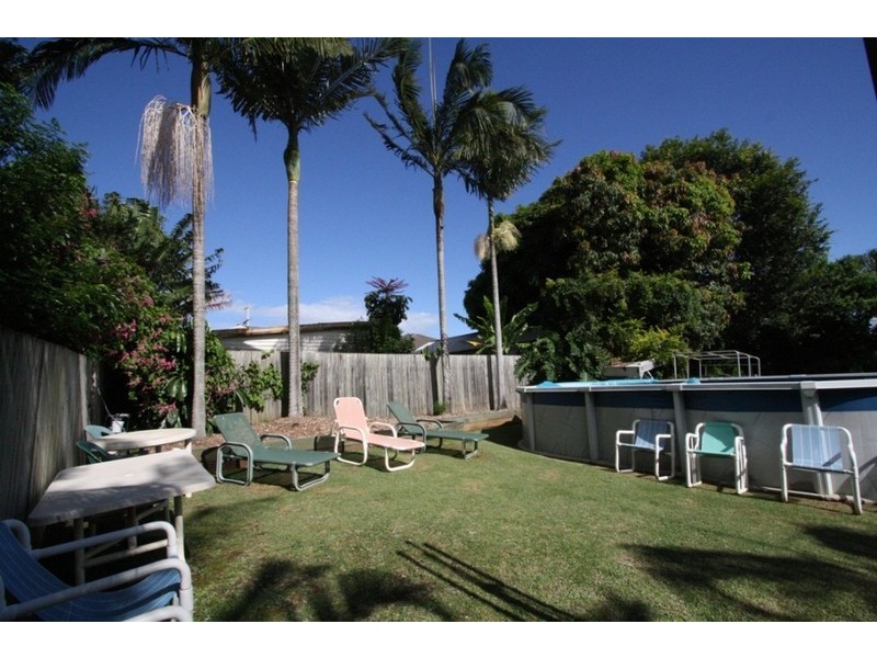 72 McLennan Street, Woody Point QLD 4019