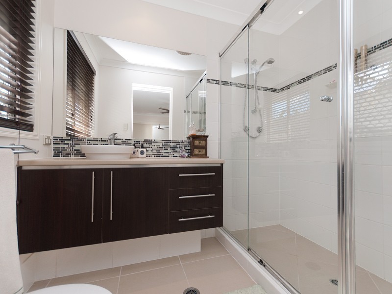 1 Brush Box Place, Wakerley QLD 4154