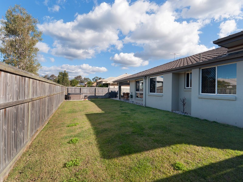 1 Brush Box Place, Wakerley QLD 4154