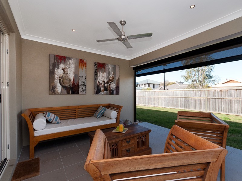 1 Brush Box Place, Wakerley QLD 4154