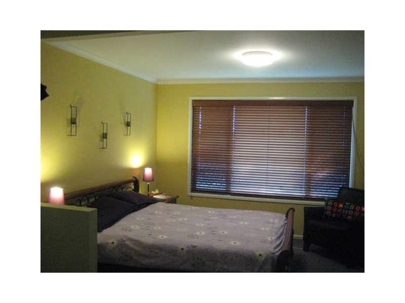 4 Edred Street, Carindale QLD 4152