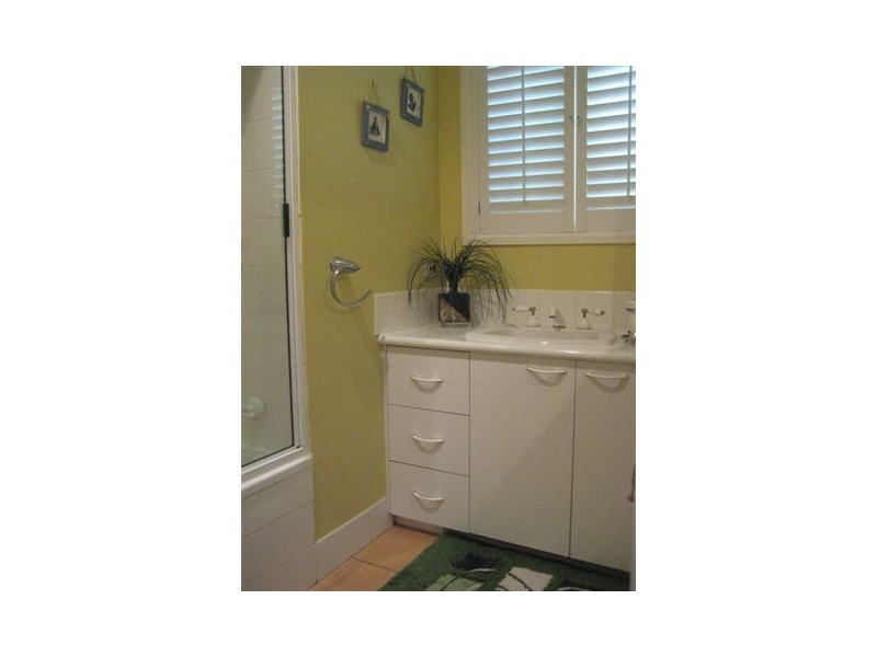 4 Edred Street, Carindale QLD 4152