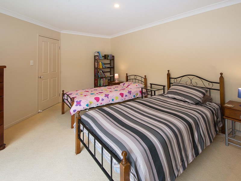 2 Riverina Court, Mudgeeraba QLD 4213