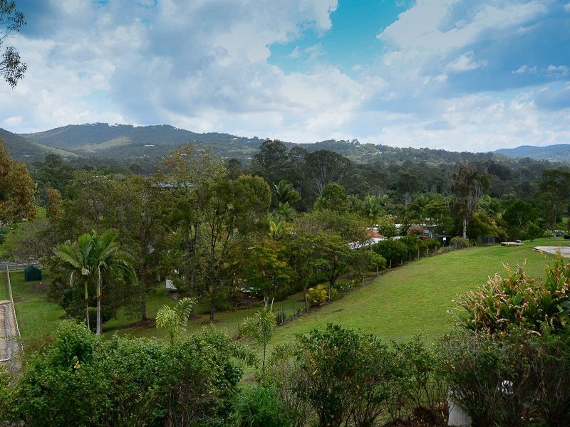 2 Riverina Court, Mudgeeraba QLD 4213