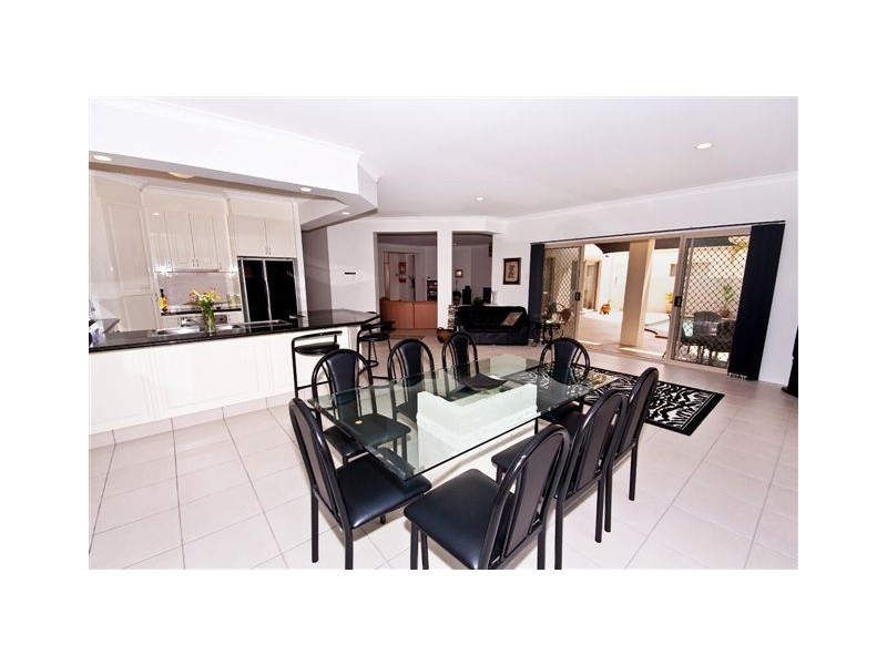 26  Arbuthnot Pde, Benowa Waters QLD 4217