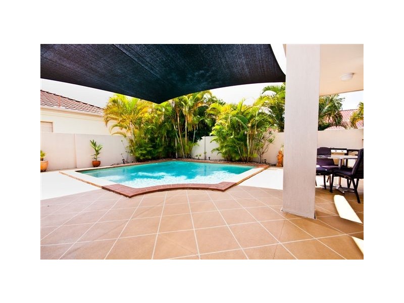 26  Arbuthnot Pde, Benowa Waters QLD 4217