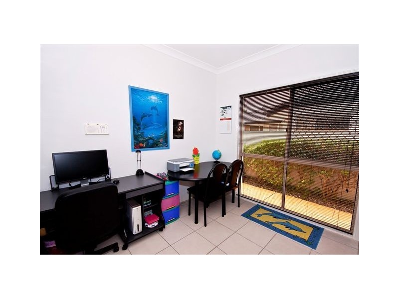 26  Arbuthnot Pde, Benowa Waters QLD 4217