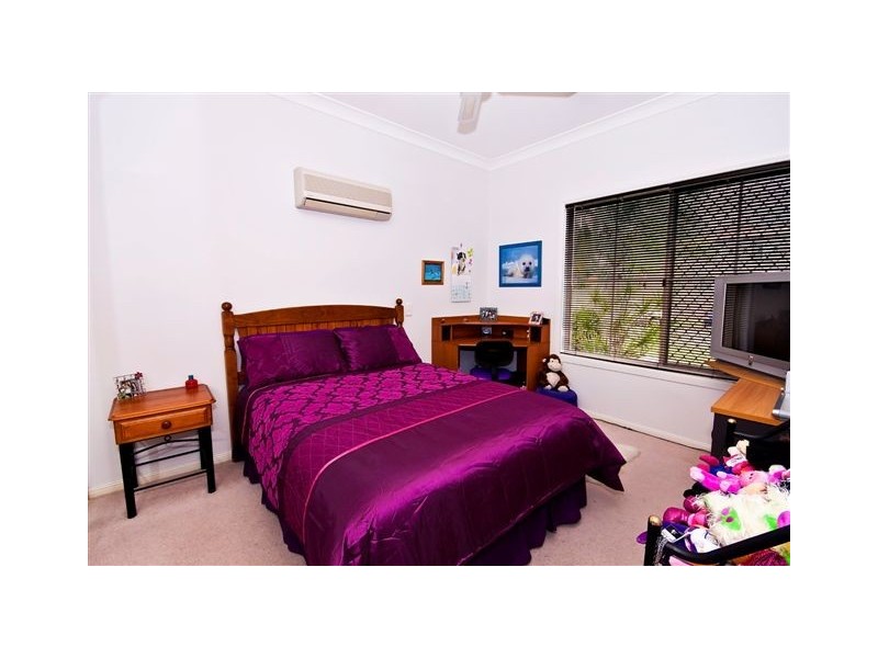 26  Arbuthnot Pde, Benowa Waters QLD 4217
