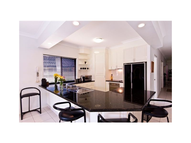 26  Arbuthnot Pde, Benowa Waters QLD 4217