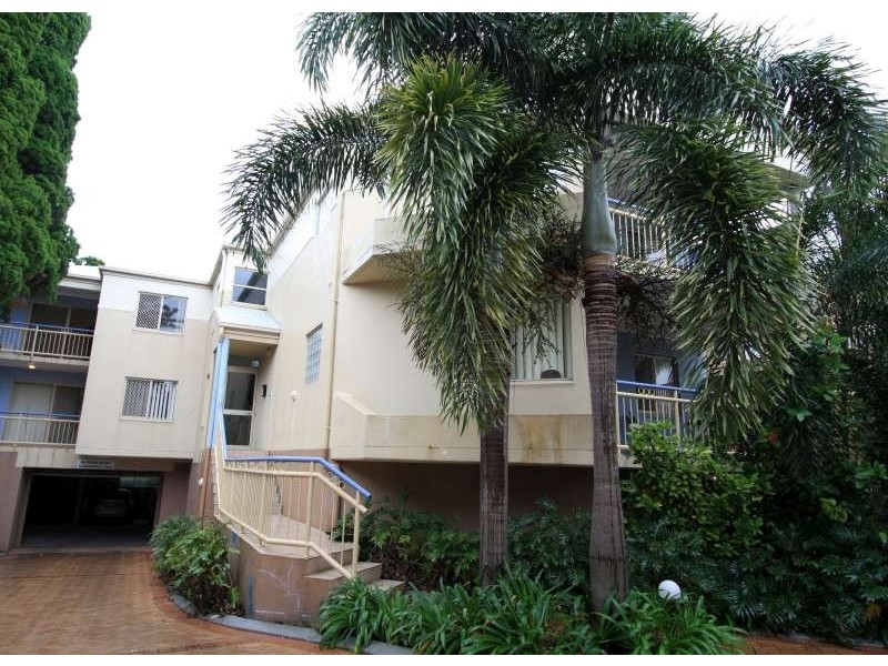 8/29 Crown Street, Holland Park West QLD 4121