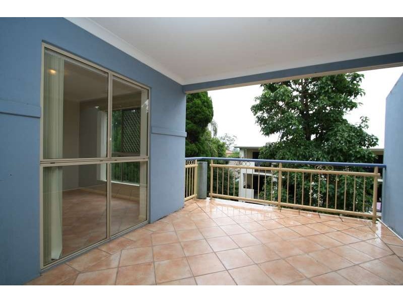 8/29 Crown Street, Holland Park West QLD 4121