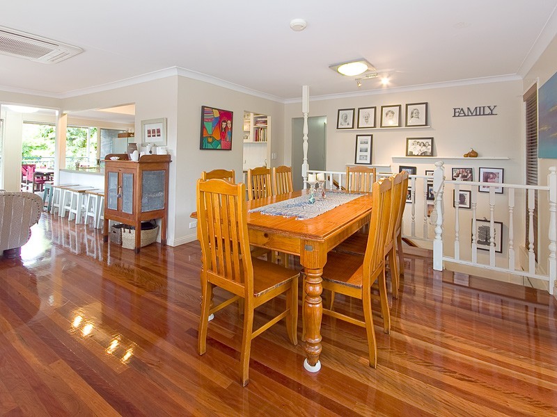 82 Monash Road, Tarragindi QLD 4121