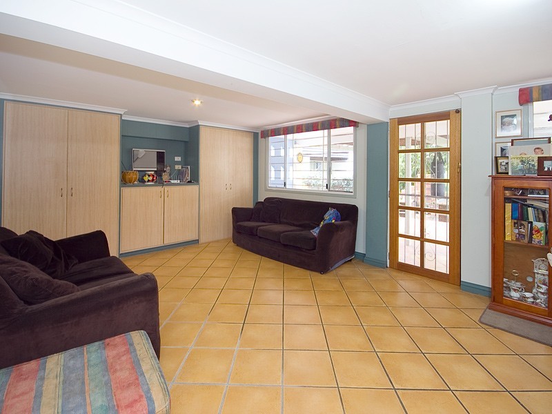 82 Monash Road, Tarragindi QLD 4121