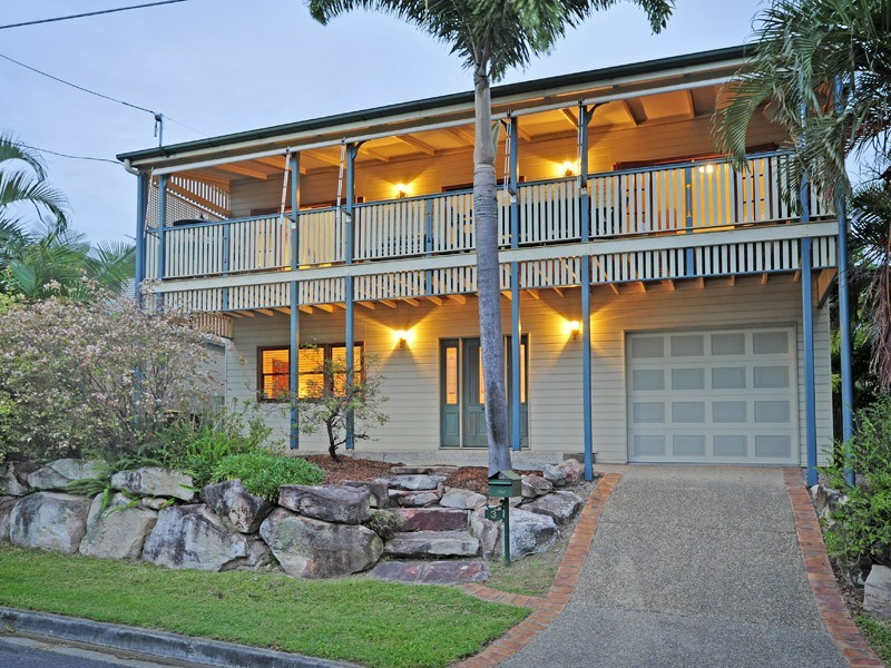 3 Macrossan Lane, Norman Park QLD 4170