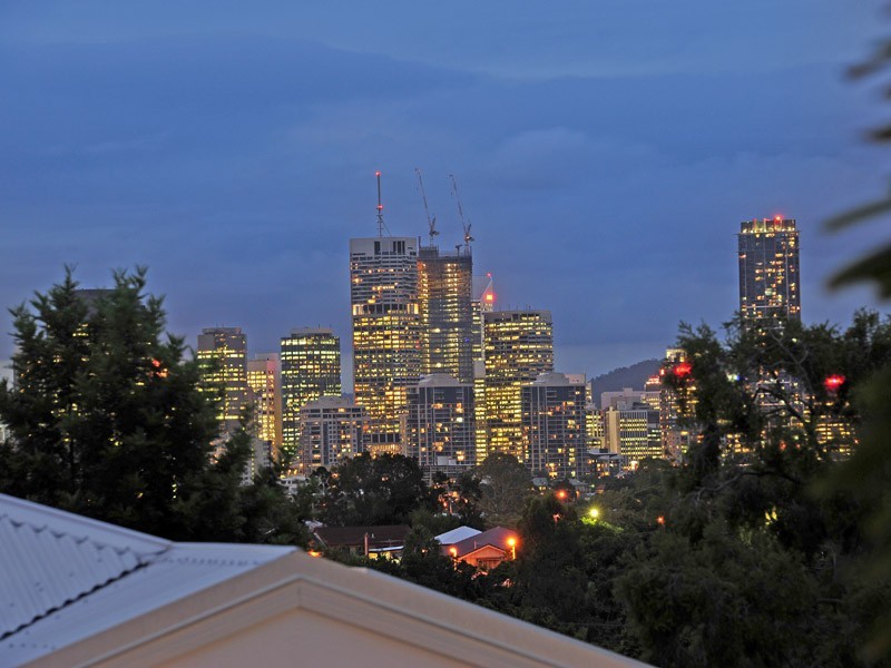 3 Macrossan Lane, Norman Park QLD 4170