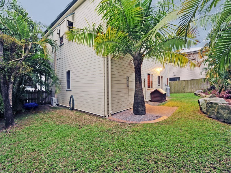 3 Macrossan Lane, Norman Park QLD 4170