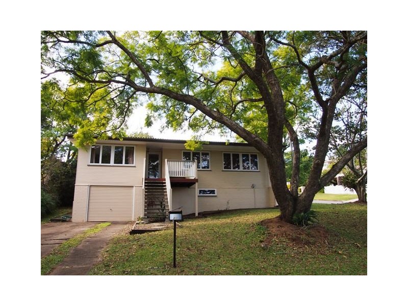 42 Mulsanne St, Holland Park West QLD 4121