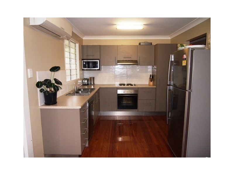 42 Mulsanne St, Holland Park West QLD 4121