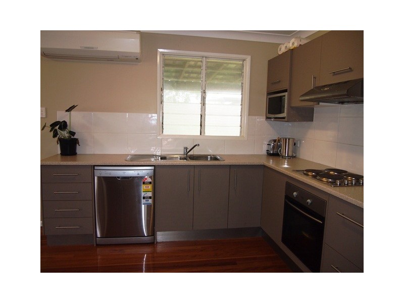 42 Mulsanne St, Holland Park West QLD 4121