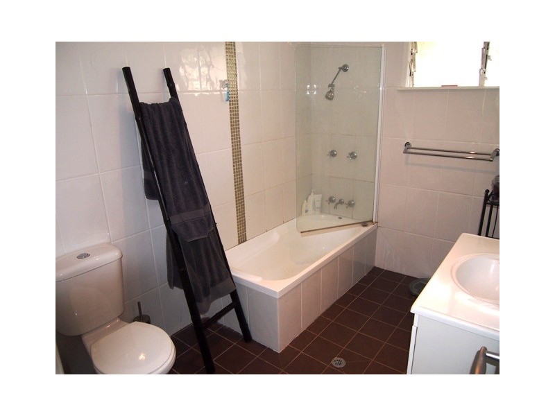 42 Mulsanne St, Holland Park West QLD 4121