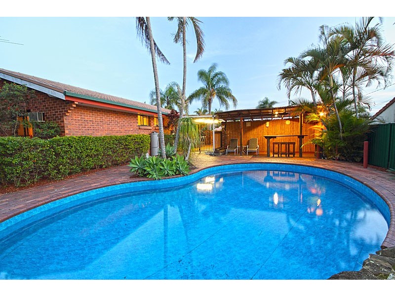 11 Stormbridge Ct, Daisy Hill QLD 4127