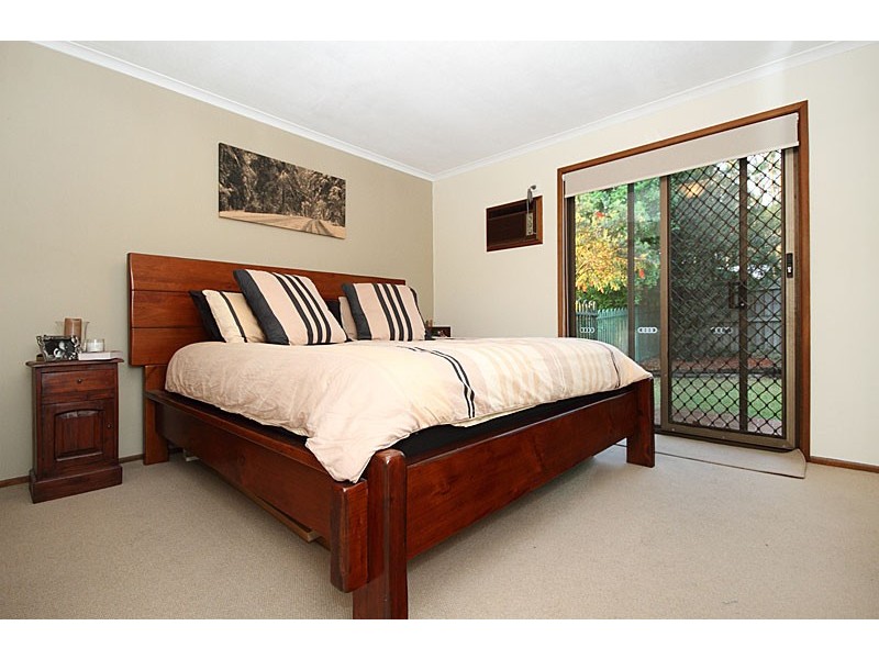 11 Stormbridge Ct, Daisy Hill QLD 4127