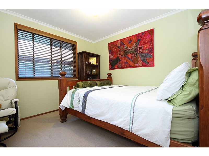 11 Stormbridge Ct, Daisy Hill QLD 4127