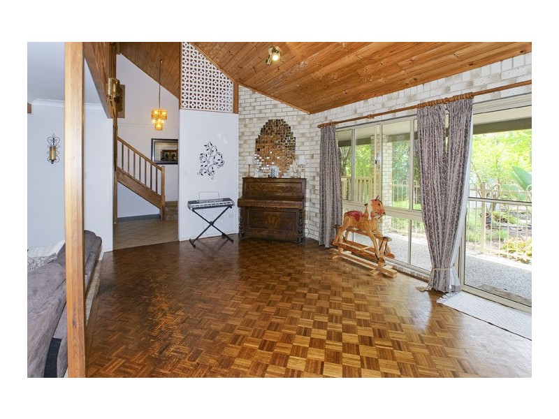 6 Sally Court, Warner QLD 4500