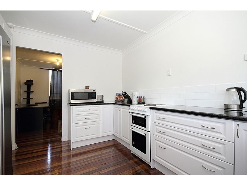 70 Wau Rd, Darra QLD 4076