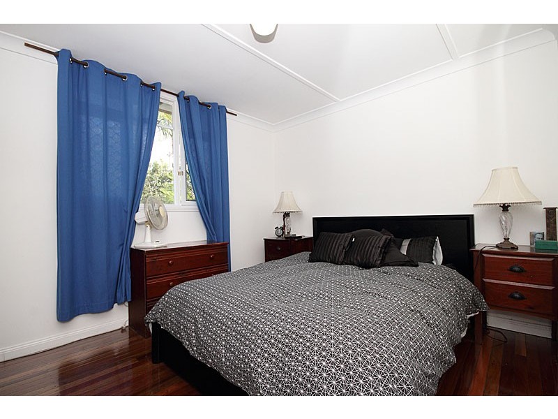 70 Wau Rd, Darra QLD 4076