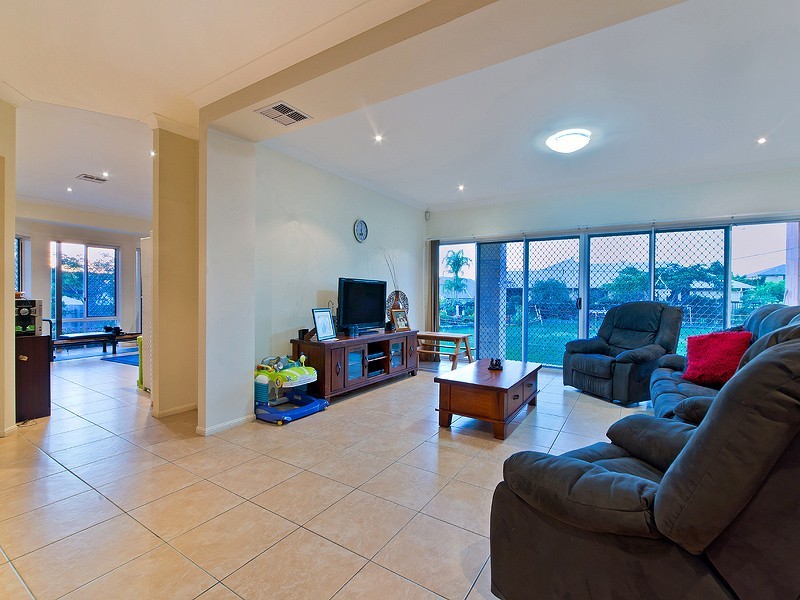 20 St Clair Court, Narangba QLD 4504