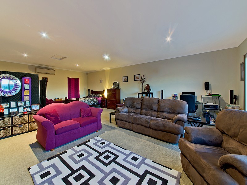 20 St Clair Court, Narangba QLD 4504
