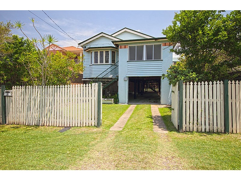 9 Seventh Ave, Kedron QLD 4031