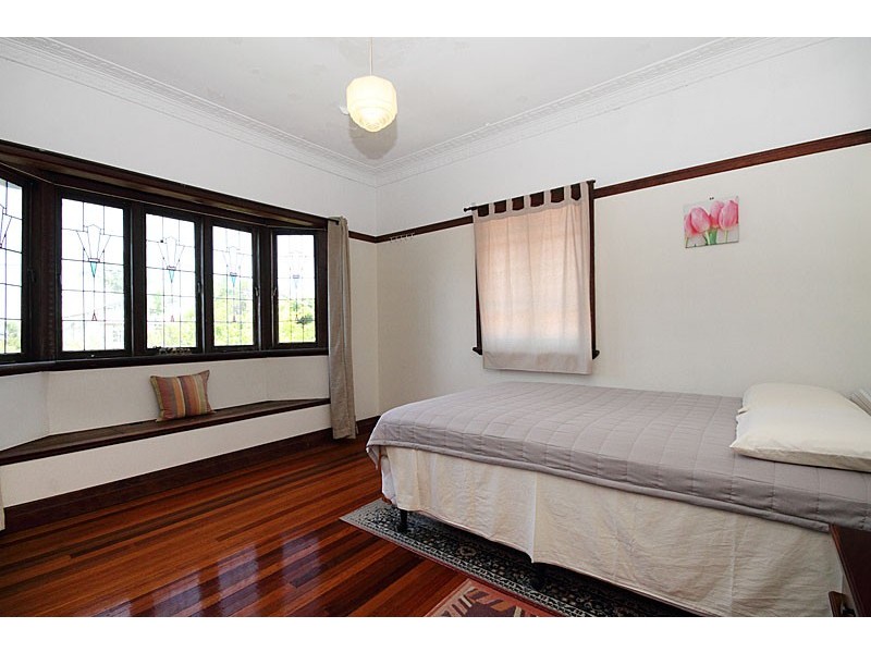 9 Seventh Ave, Kedron QLD 4031