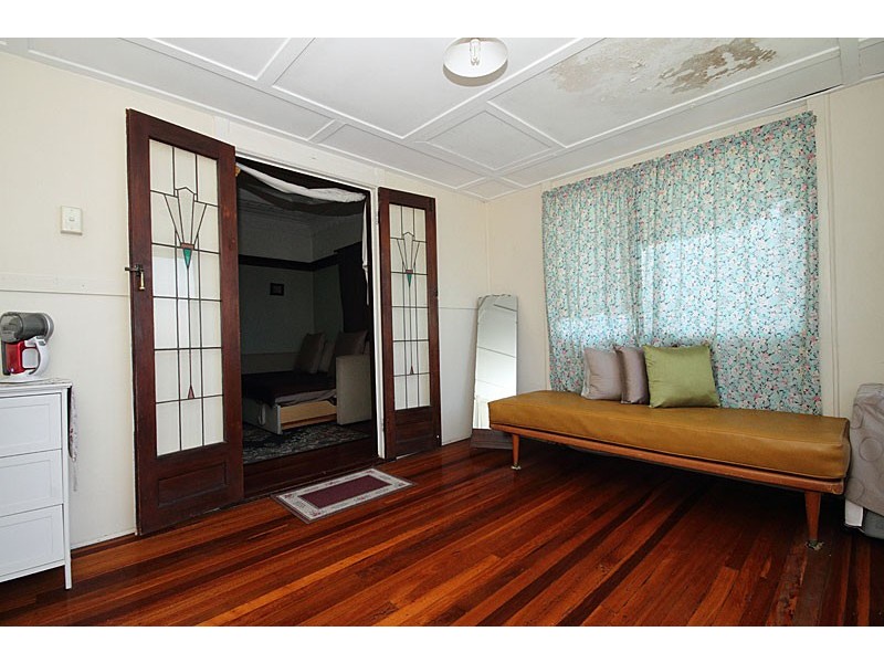 9 Seventh Ave, Kedron QLD 4031