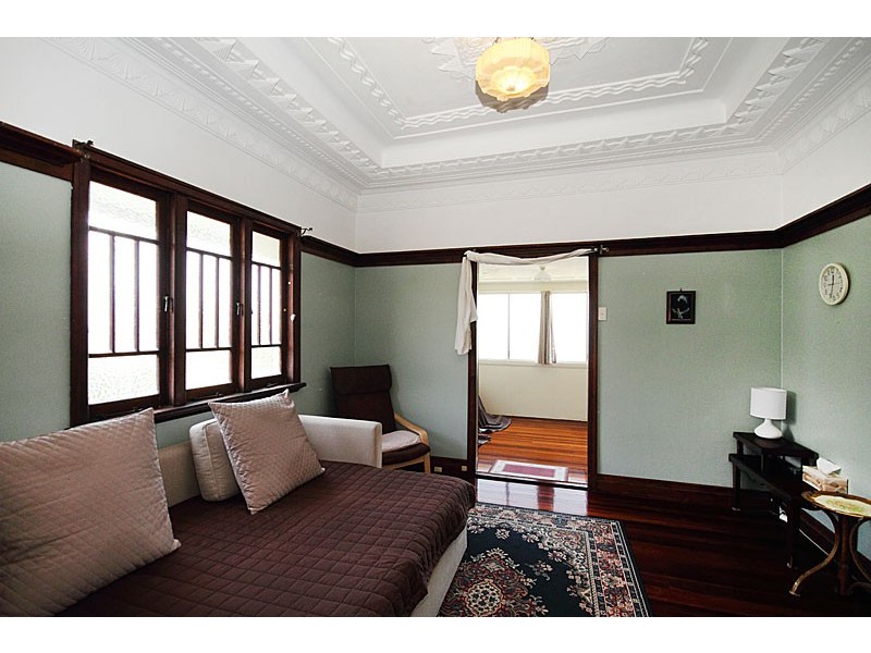 9 Seventh Ave, Kedron QLD 4031