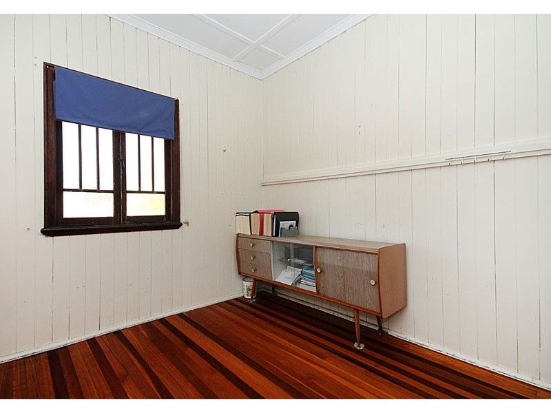 9 Seventh Ave, Kedron QLD 4031