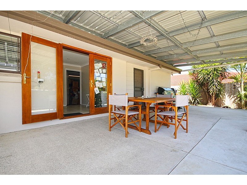 15 Tarcutta Street, Cleveland QLD 4163