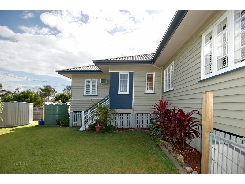 1 Chesterfield Street, Wavell Heights QLD 4012