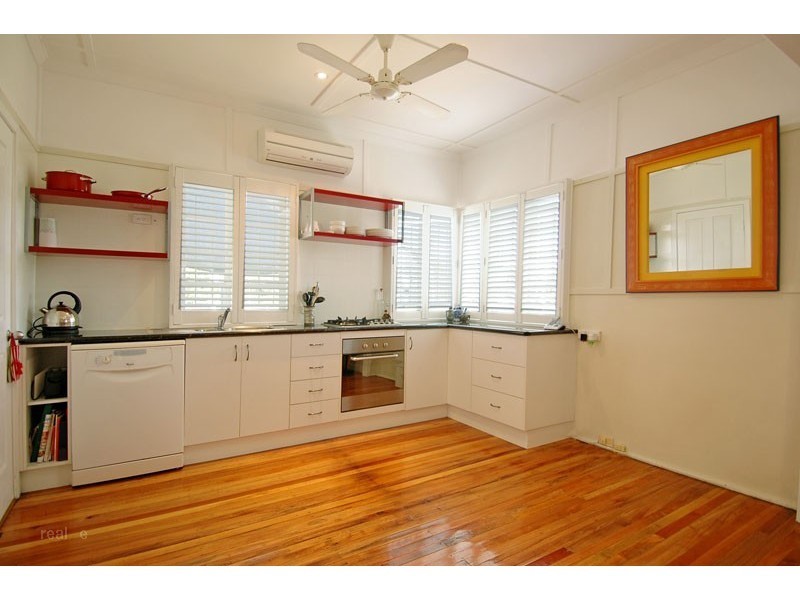 1 Chesterfield Street, Wavell Heights QLD 4012