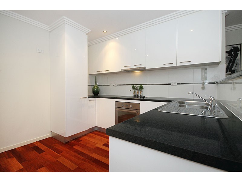 4/42 Harold Street, Holland Park QLD 4121