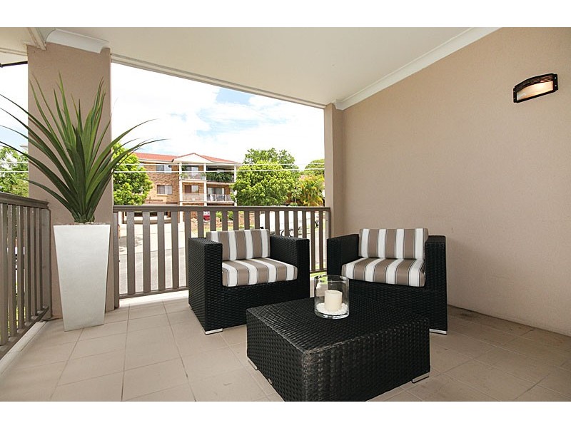 4/42 Harold Street, Holland Park QLD 4121