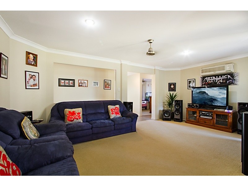 1 Agnes Place, Redbank Plains QLD 4301