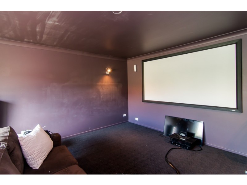 1 Sunbeam Court, Eatons Hill QLD 4037