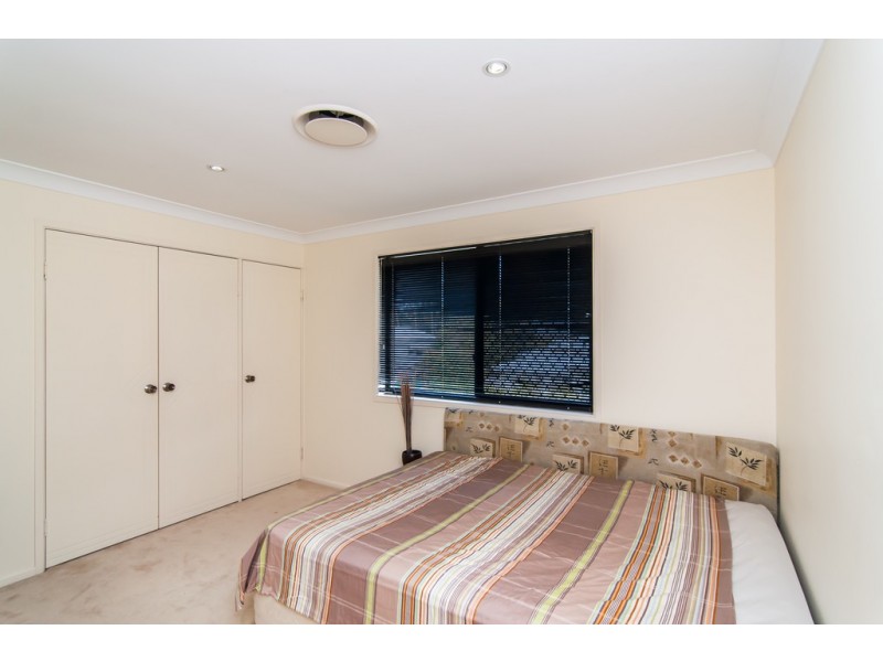 1 Sunbeam Court, Eatons Hill QLD 4037